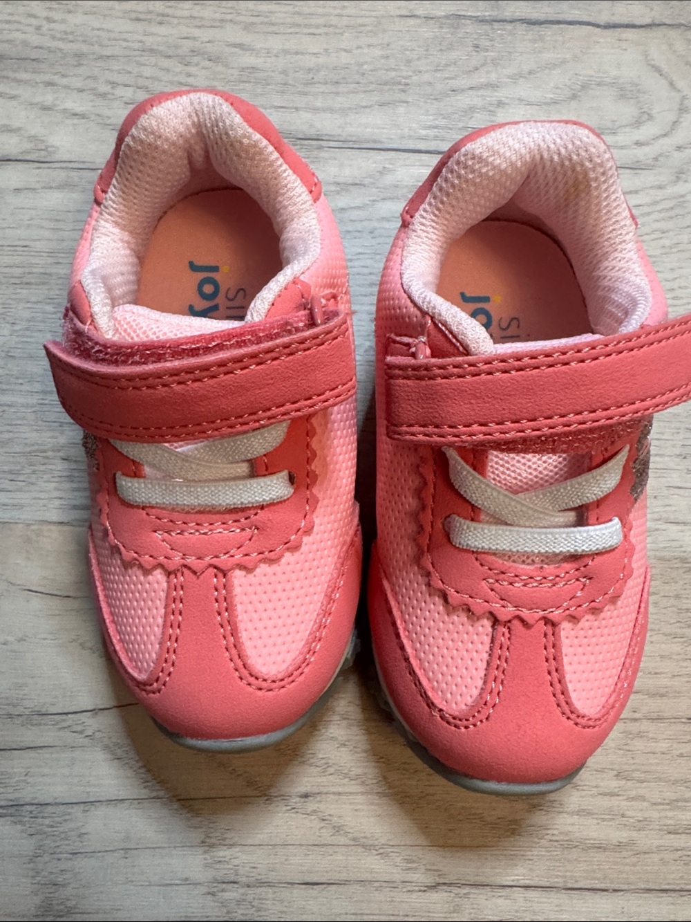 Carters Simple Joys Kids Pink Athletic Sneakers size 5